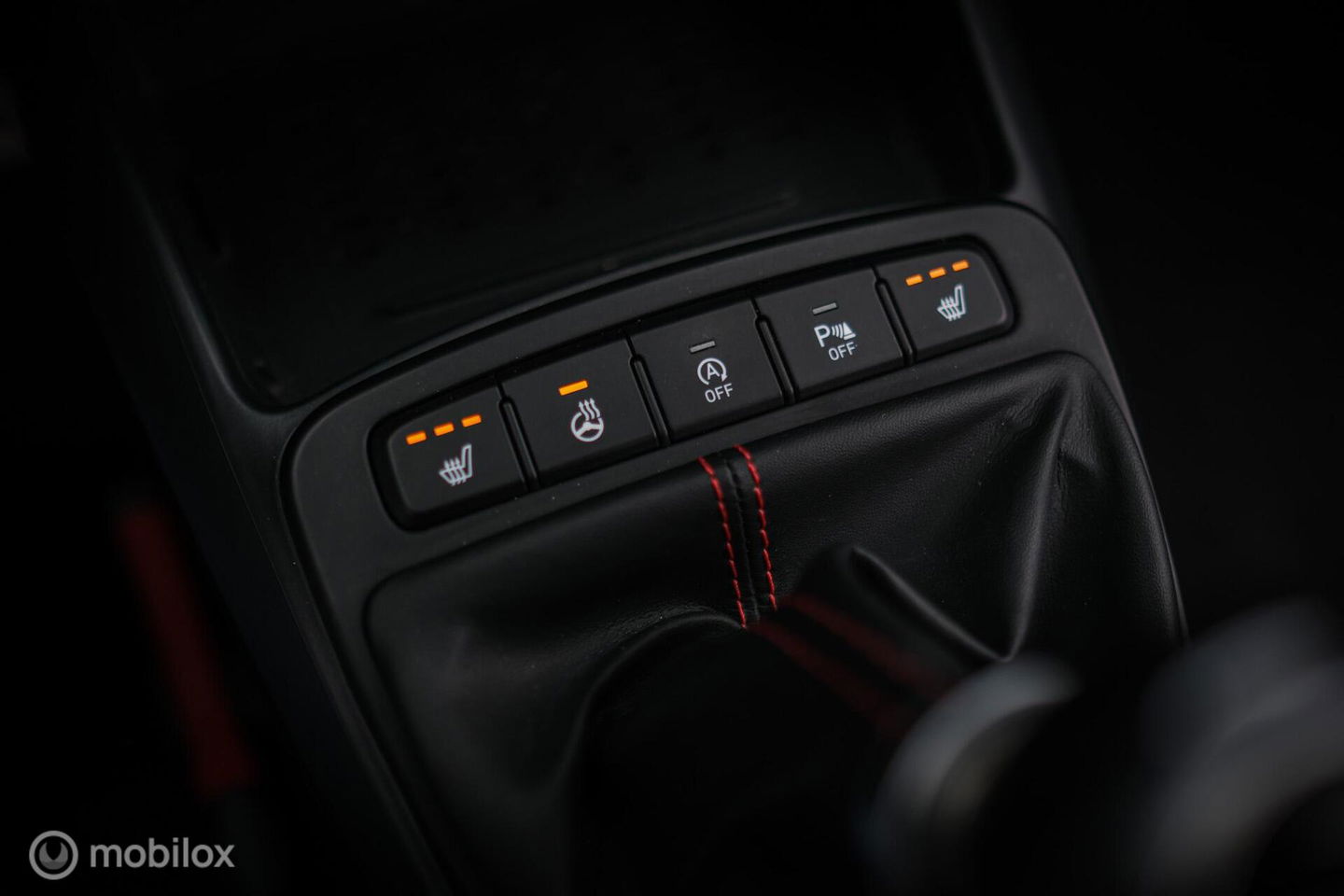 Hyundai i10 1.0 T-GDI N Line 5-zits 101 pk | Camera | CarPlay | Stoel + stuurwiel verwarming | LED | NL auto NAP | incl jaar garantie |