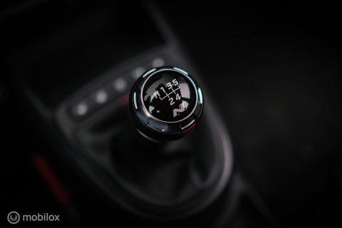 Hyundai i10 1.0 T-GDI N Line 5-zits 101 pk | Camera | CarPlay | Stoel + stuurwiel verwarming | LED | NL auto NAP | incl jaar garantie |