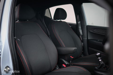 Hyundai i10 1.0 T-GDI N Line 5-zits 101 pk | Camera | CarPlay | Stoel + stuurwiel verwarming | LED | NL auto NAP | incl jaar garantie |