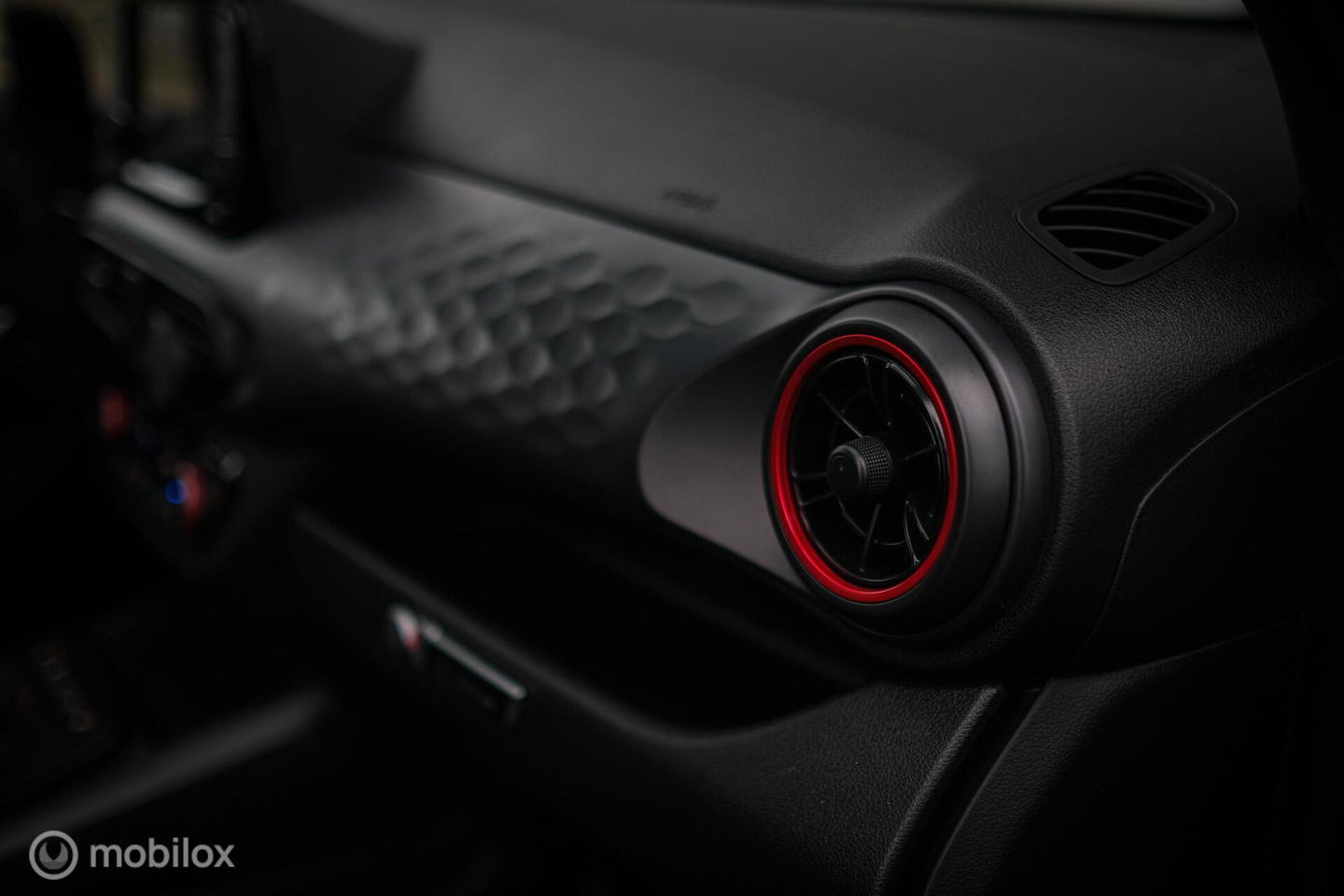 Hyundai i10 1.0 T-GDI N Line 5-zits 101 pk | Camera | CarPlay | Stoel + stuurwiel verwarming | LED | NL auto NAP | incl jaar garantie |