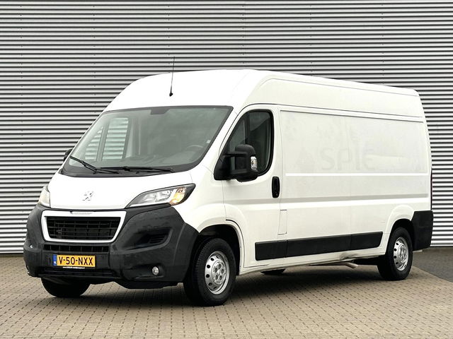 Peugeot Boxer - 335 2.0 BlueHDI L3H2 Bus met laadklep
