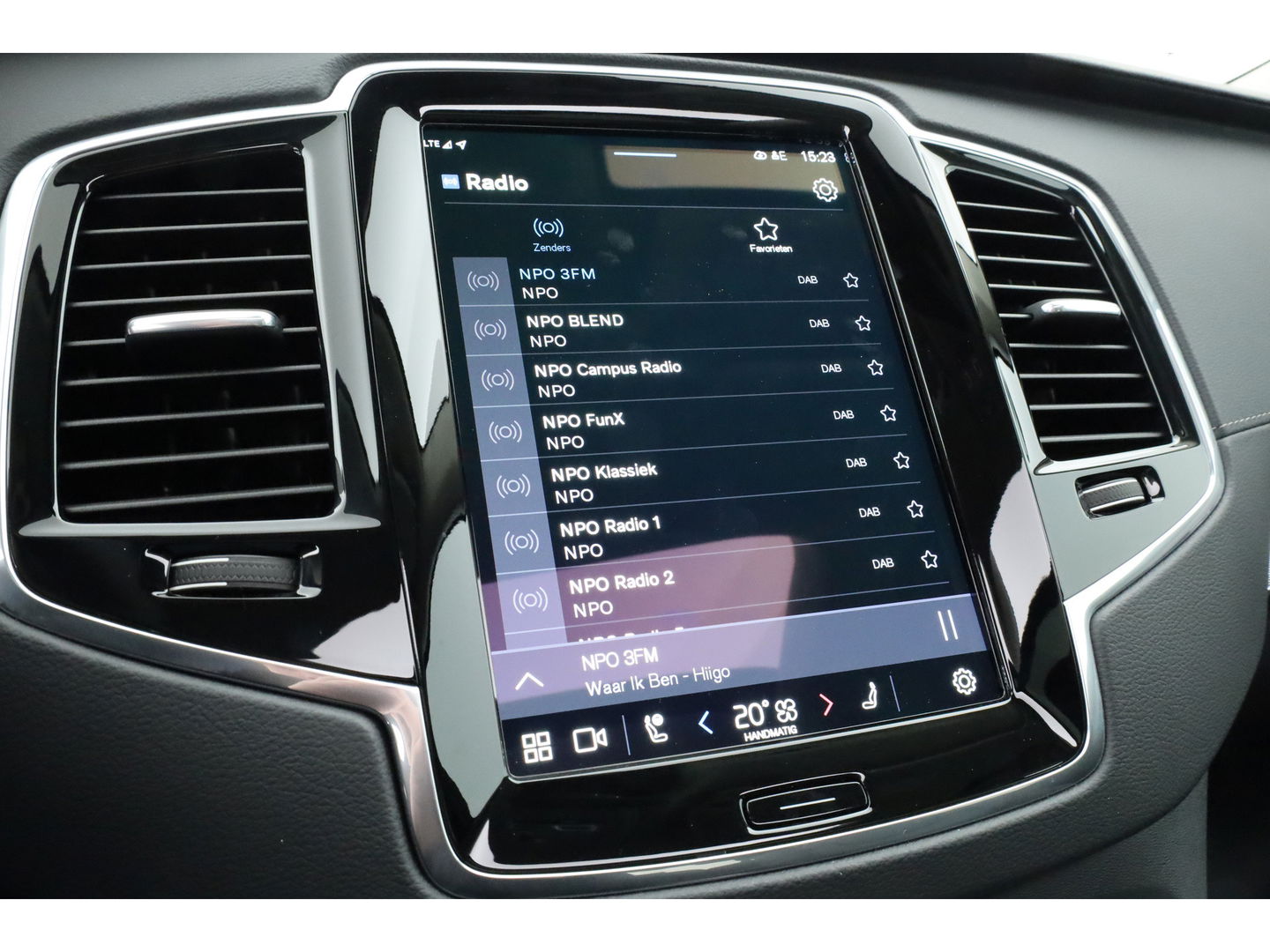 Volvo XC90 2.0 T8 Recharge AWD Ultra Bright 7p. | Pano-dak | 360 camera | Head-up | 21 inch |