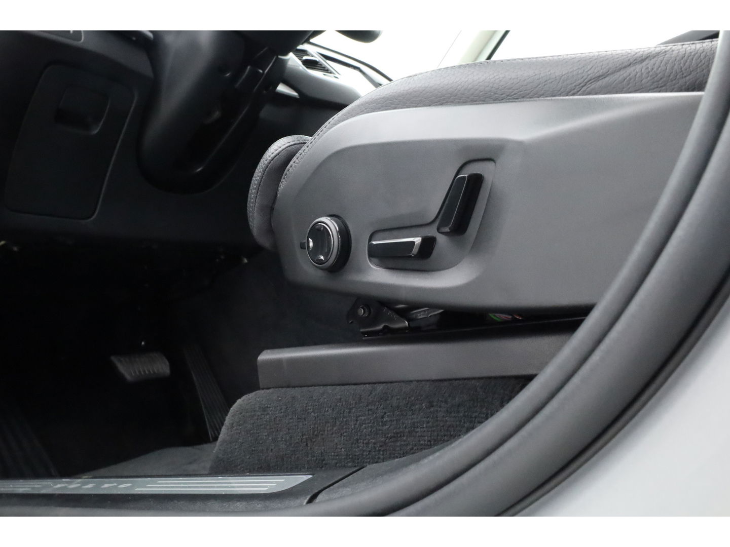 Volvo XC90 2.0 T8 Recharge AWD Ultra Bright 7p. | Pano-dak | 360 camera | Head-up | 21 inch |