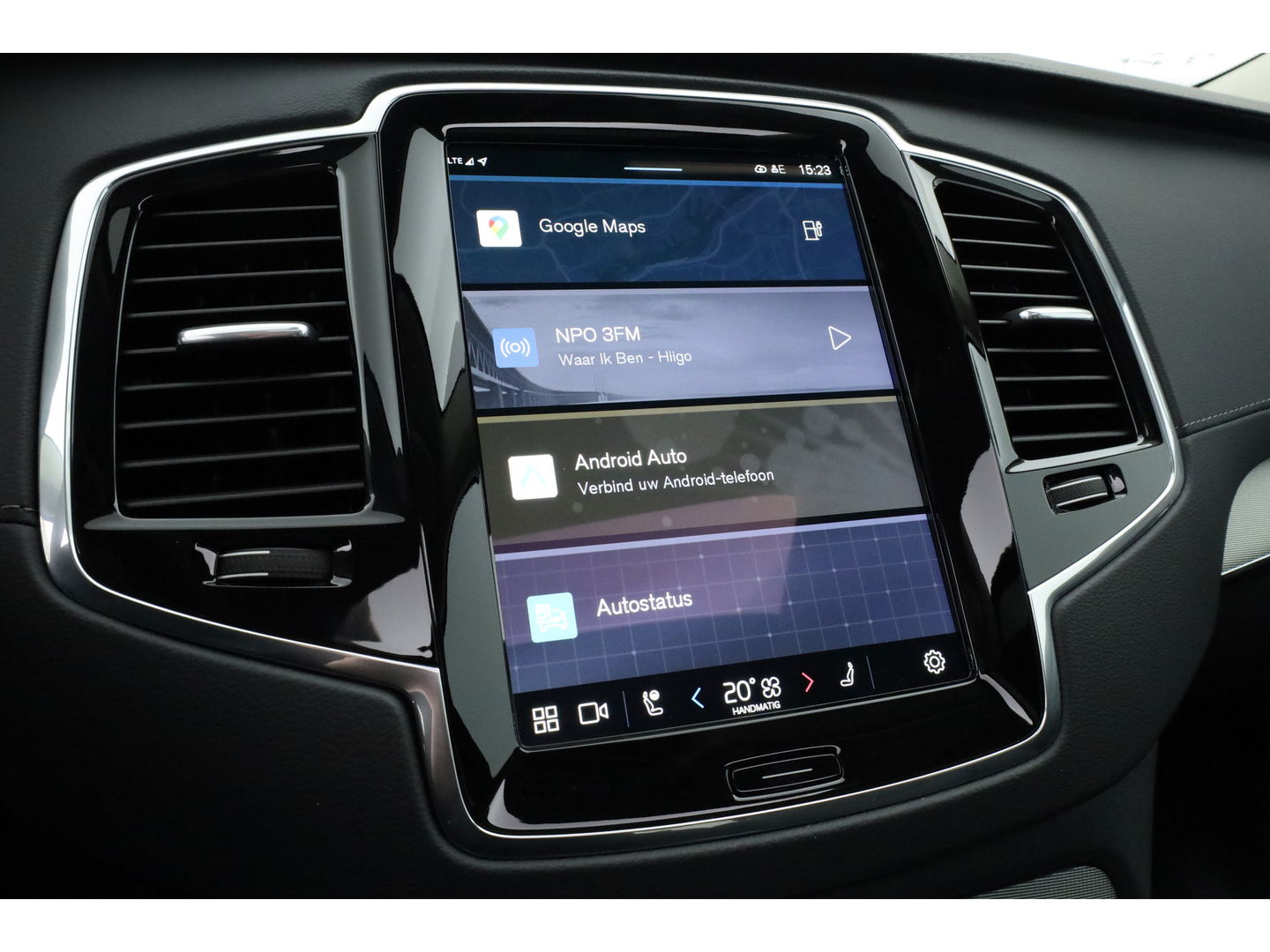 Volvo XC90 2.0 T8 Recharge AWD Ultra Bright 7p. | Pano-dak | 360 camera | Head-up | 21 inch |