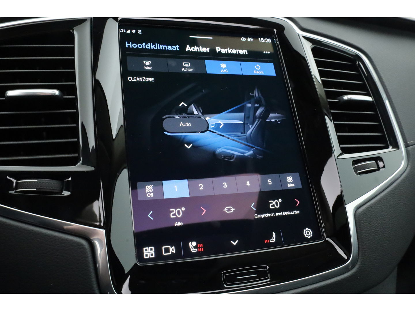 Volvo XC90 2.0 T8 Recharge AWD Ultra Bright 7p. | Pano-dak | 360 camera | Head-up | 21 inch |