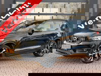 Volvo XC40 - 1.5 T5 Recharge R-Design | LED | Trekhaak | Pano | Stoelverwarming voor & achter | Stuurverwarming | BLIS | Xenium | IntelliSafe | Vol |