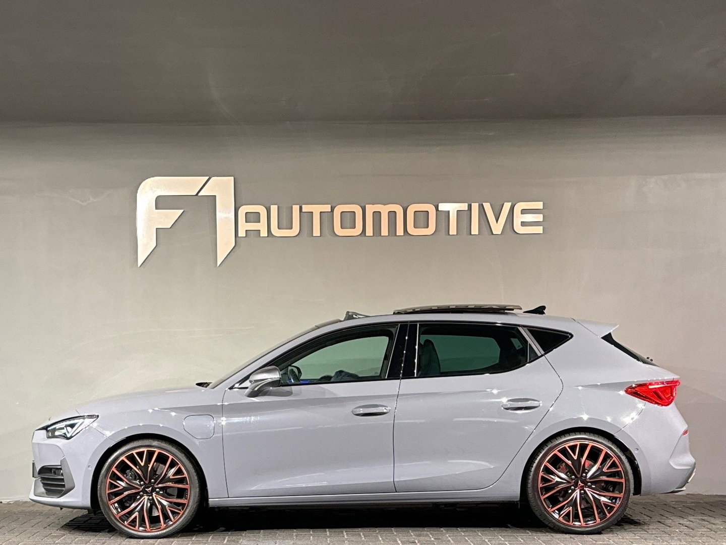 CUPRA Leon 1.4 e-Hybrid VZ Copper Edition Pano|Sfeer|Keyless