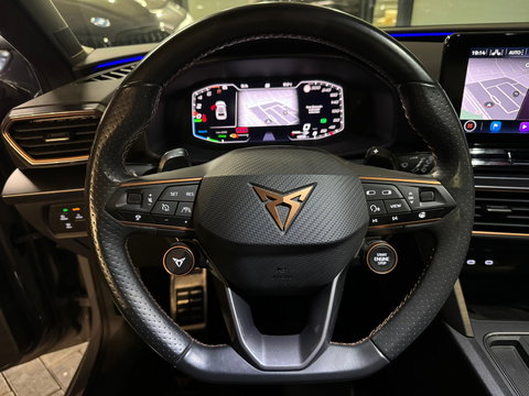 CUPRA Leon 1.4 e-Hybrid VZ Copper Edition Pano|Sfeer|Keyless