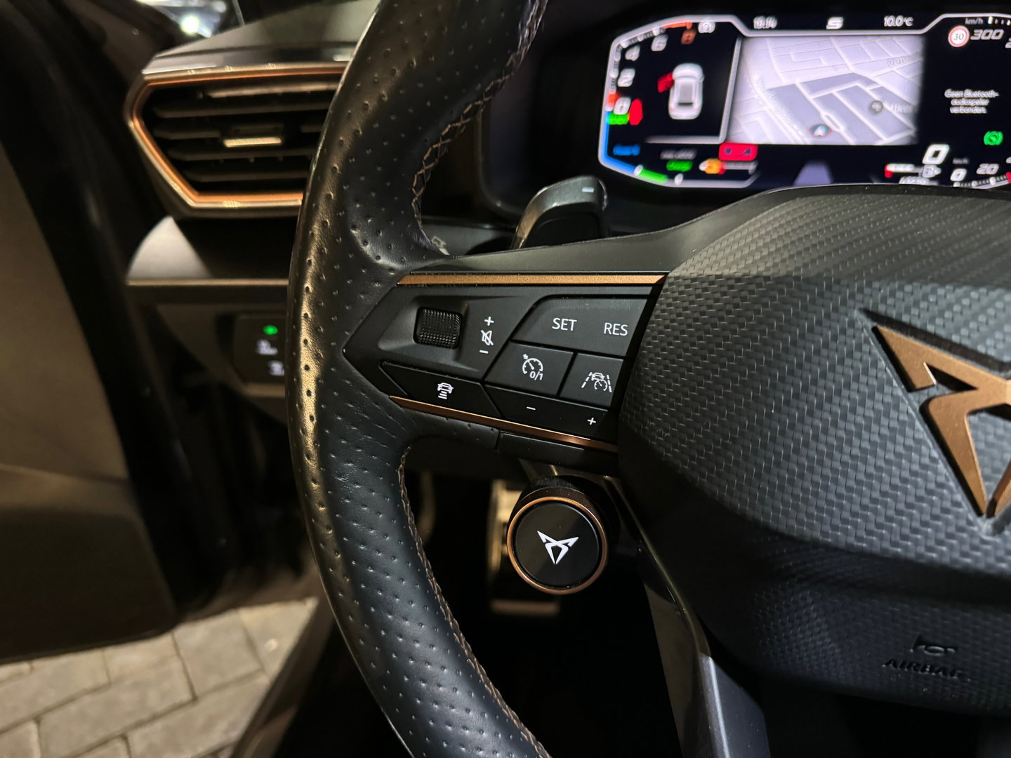 CUPRA Leon 1.4 e-Hybrid VZ Copper Edition Pano|Sfeer|Keyless