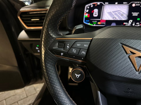 CUPRA Leon 1.4 e-Hybrid VZ Copper Edition Pano|Sfeer|Keyless
