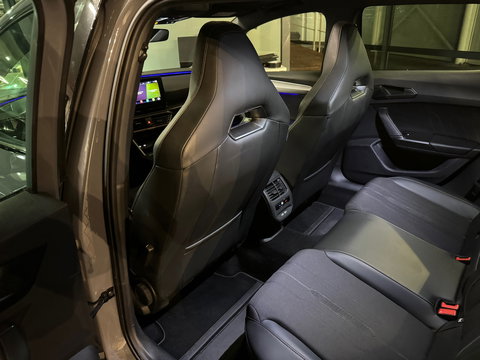 CUPRA Leon 1.4 e-Hybrid VZ Copper Edition Pano|Sfeer|Keyless