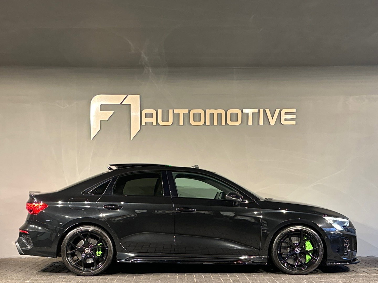 Audi RS3 Limousine 2.5 TFSI quattro Pano|Ceramic|HuD|B&O|VOL