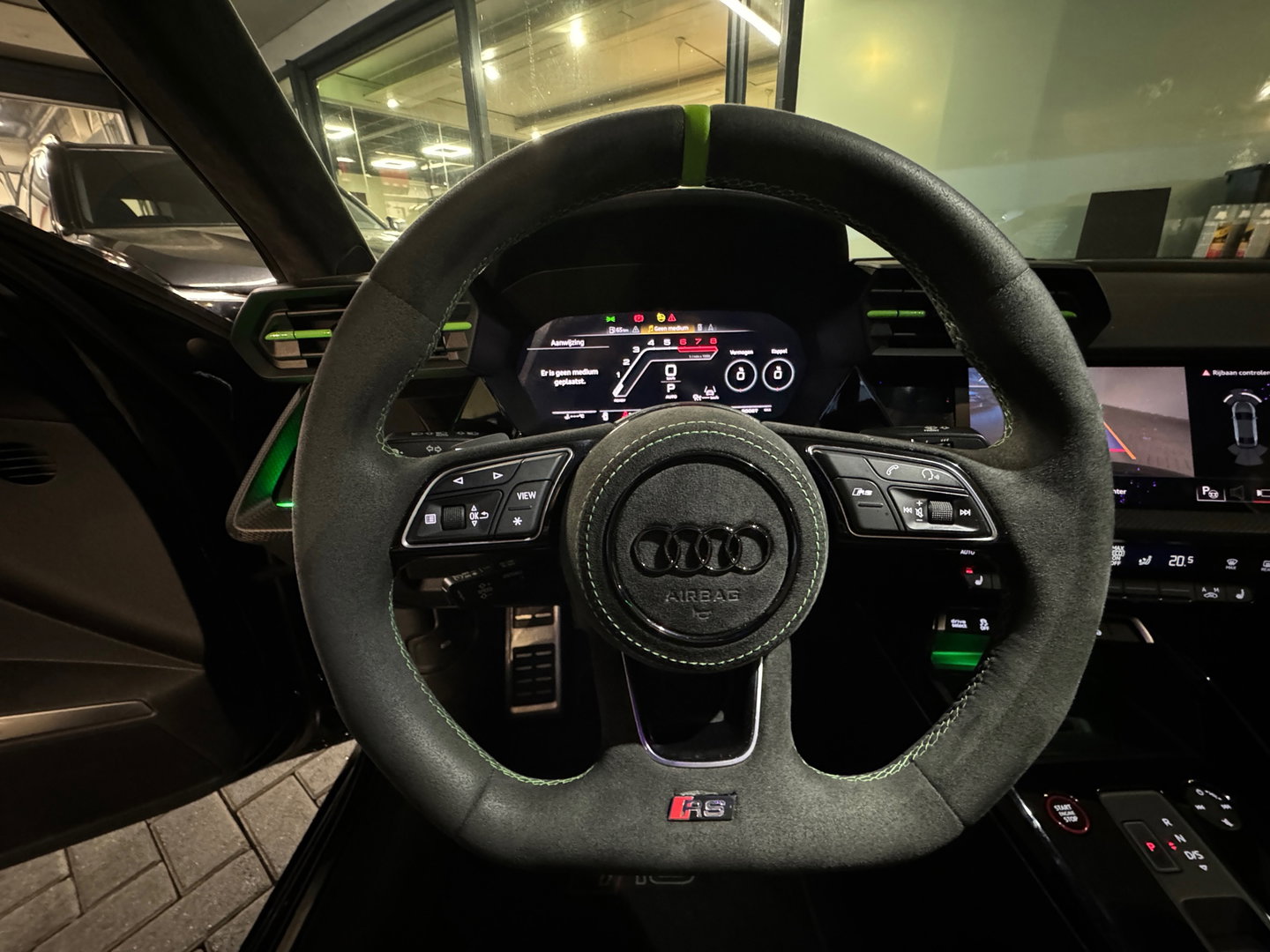 Audi RS3 Limousine 2.5 TFSI quattro Pano|Ceramic|HuD|B&O|VOL