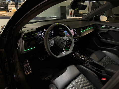 Audi RS3 Limousine 2.5 TFSI quattro Pano|Ceramic|HuD|B&O|VOL