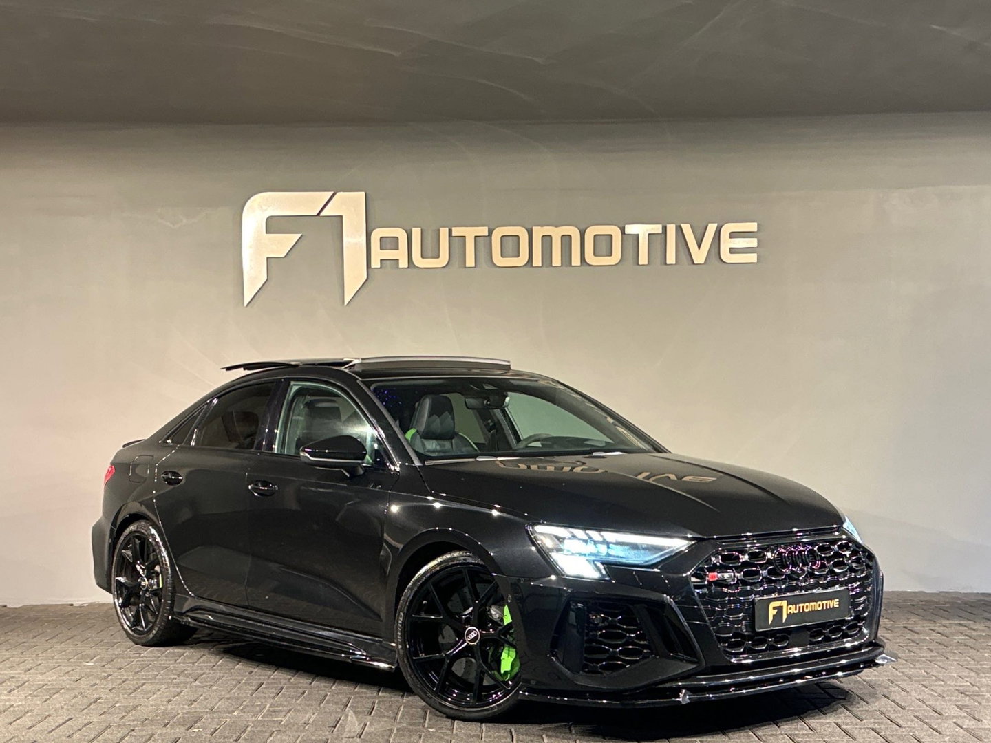 Audi RS3 Limousine 2.5 TFSI quattro Pano|Ceramic|HuD|B&O|VOL