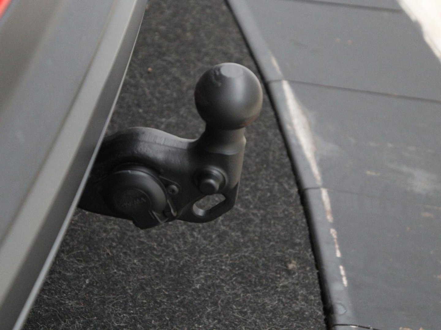 Škoda Enyaq iV 80 | Leder | Stoelverwarming | Trekhaak | Adaptive cruise | Warmtepomp | Matrix LED | Carplay | 21'' | Achterbankverwarming | Navigatie | Sport Plus Pakket | Sfeerverlichting