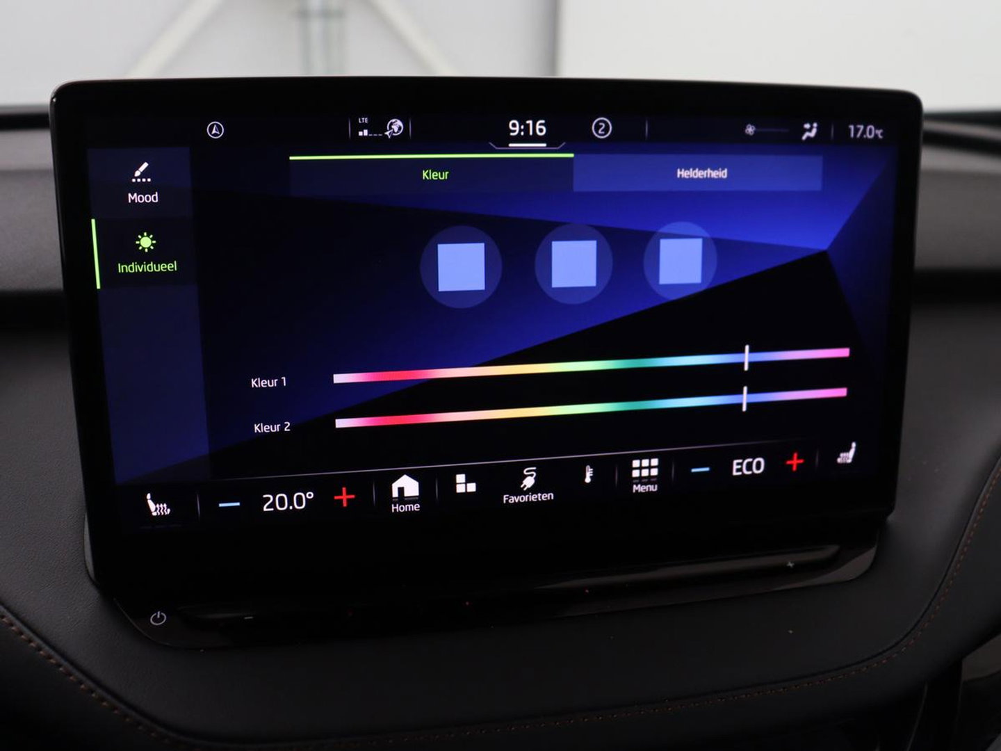 Škoda Enyaq iV 80 | Leder | Stoelverwarming | Trekhaak | Adaptive cruise | Warmtepomp | Matrix LED | Carplay | 21'' | Achterbankverwarming | Navigatie | Sport Plus Pakket | Sfeerverlichting