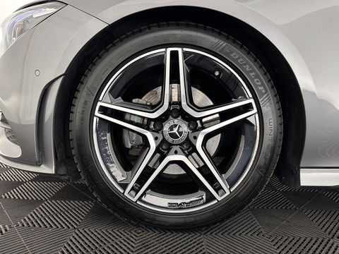 Mercedes-Benz CLA-Klasse Shooting Brake 180 AMG-Line Business Solution (INCL-BTW) *PANO | LEATHER-MICROFIBRE | FULL-LED | AMBIENTLIGHT | BLINDSPOT | HEATED-SPORTSEATS | WIDESCREEN-DIGICOCKPIT | DAB+ | NAVI-FULLMAP | CAMERA | PRIVACYGLASS | 18''ALU*