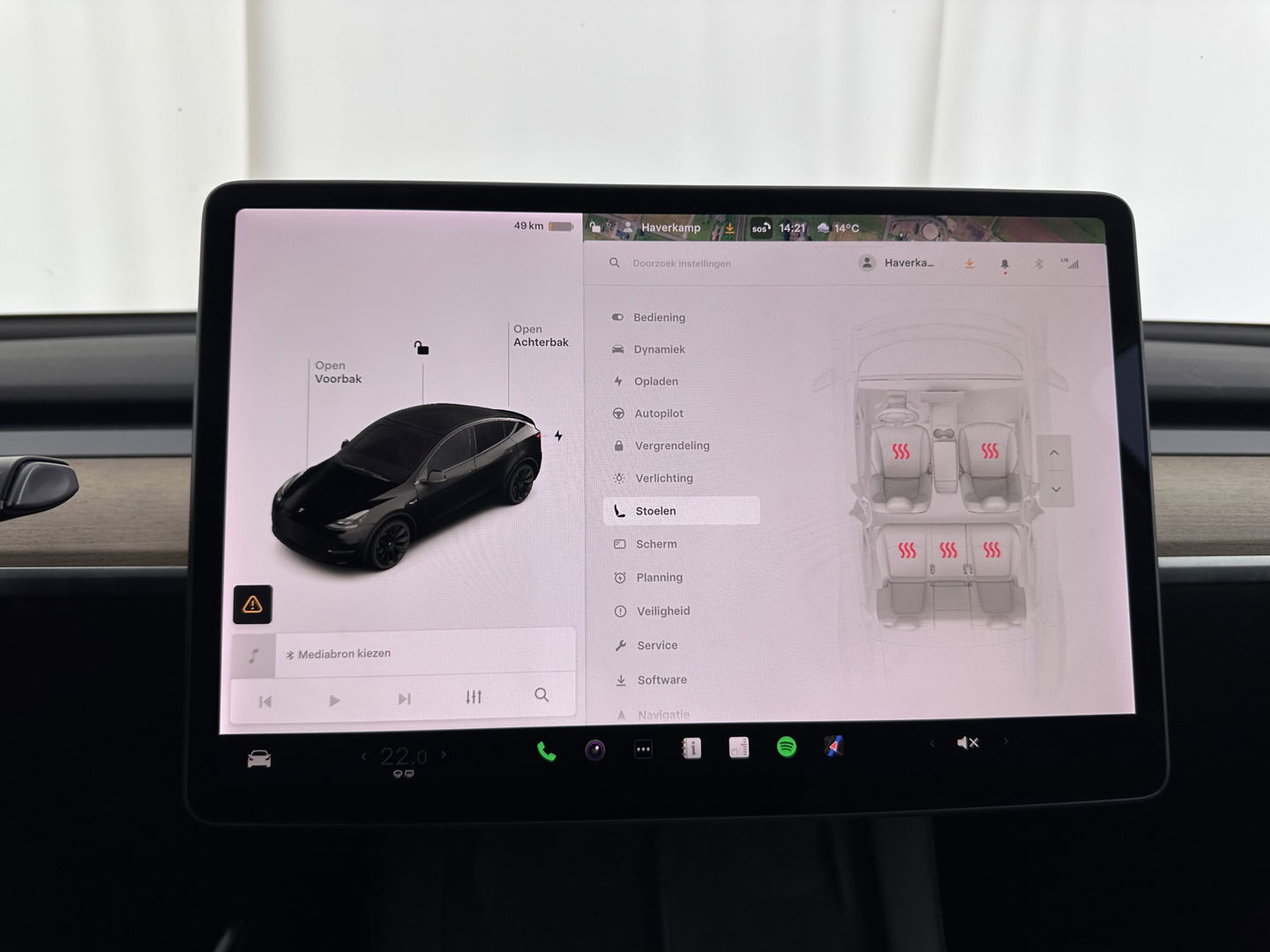 Tesla Model Y Long Range AWD 75 kWh Black-Line [ 3-Fase-11kW ] {SOH-82%} (INCL-BTW) Aut. *PANO | AUTO-PILOT | LEATHER | NAVI-FULLMAP | MATRIX-LED | KEYLESS | CAMERA | DAB+ | HEATED-COMFORTSEATS | PRIVACYGLASS | TOPVIEW | TOWBAR |  20''ALU*