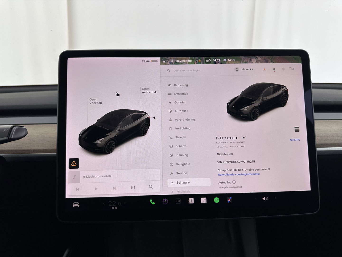 Tesla Model Y Long Range AWD 75 kWh Black-Line [ 3-Fase-11kW ] {SOH-82%} (INCL-BTW) Aut. *PANO | AUTO-PILOT | LEATHER | NAVI-FULLMAP | MATRIX-LED | KEYLESS | CAMERA | DAB+ | HEATED-COMFORTSEATS | PRIVACYGLASS | TOPVIEW | TOWBAR |  20''ALU*