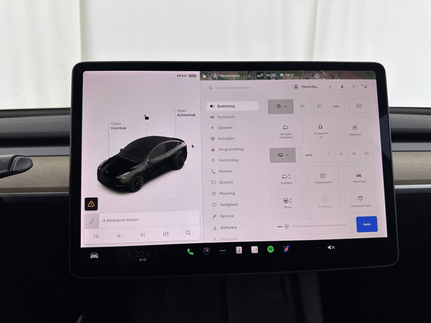 Tesla Model Y Long Range AWD 75 kWh Black-Line [ 3-Fase-11kW ] {SOH-82%} (INCL-BTW) Aut. *PANO | AUTO-PILOT | LEATHER | NAVI-FULLMAP | MATRIX-LED | KEYLESS | CAMERA | DAB+ | HEATED-COMFORTSEATS | PRIVACYGLASS | TOPVIEW | TOWBAR |  20''ALU*
