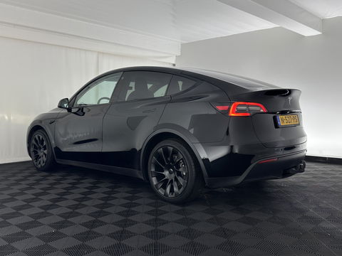 Tesla Model Y Long Range AWD 75 kWh Black-Line [ 3-Fase-11kW ] {SOH-82%} (INCL-BTW) Aut. *PANO | AUTO-PILOT | LEATHER | NAVI-FULLMAP | MATRIX-LED | KEYLESS | CAMERA | DAB+ | HEATED-COMFORTSEATS | PRIVACYGLASS | TOPVIEW | TOWBAR |  20''ALU*