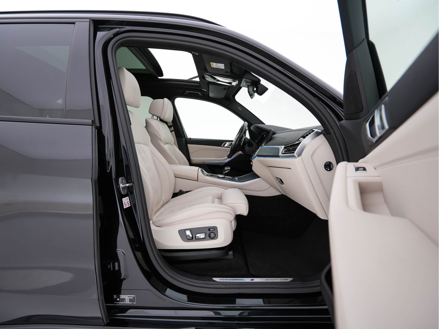 BMW X5 xDrive45e M-Sportpack High Executive (INCL-BTW) Aut. *PANO | LEATHER | HEAD-UP | LASER-LED | SOFTCLOSE | ADAPTIVE-CRUISE | HIFI-SOUND | BLINDSPOT | MEMORY-PACK | TOPVIEW | DIGI-COCKPIT | NAVI-FULLMAP | PRIVACY-GLASS | ...