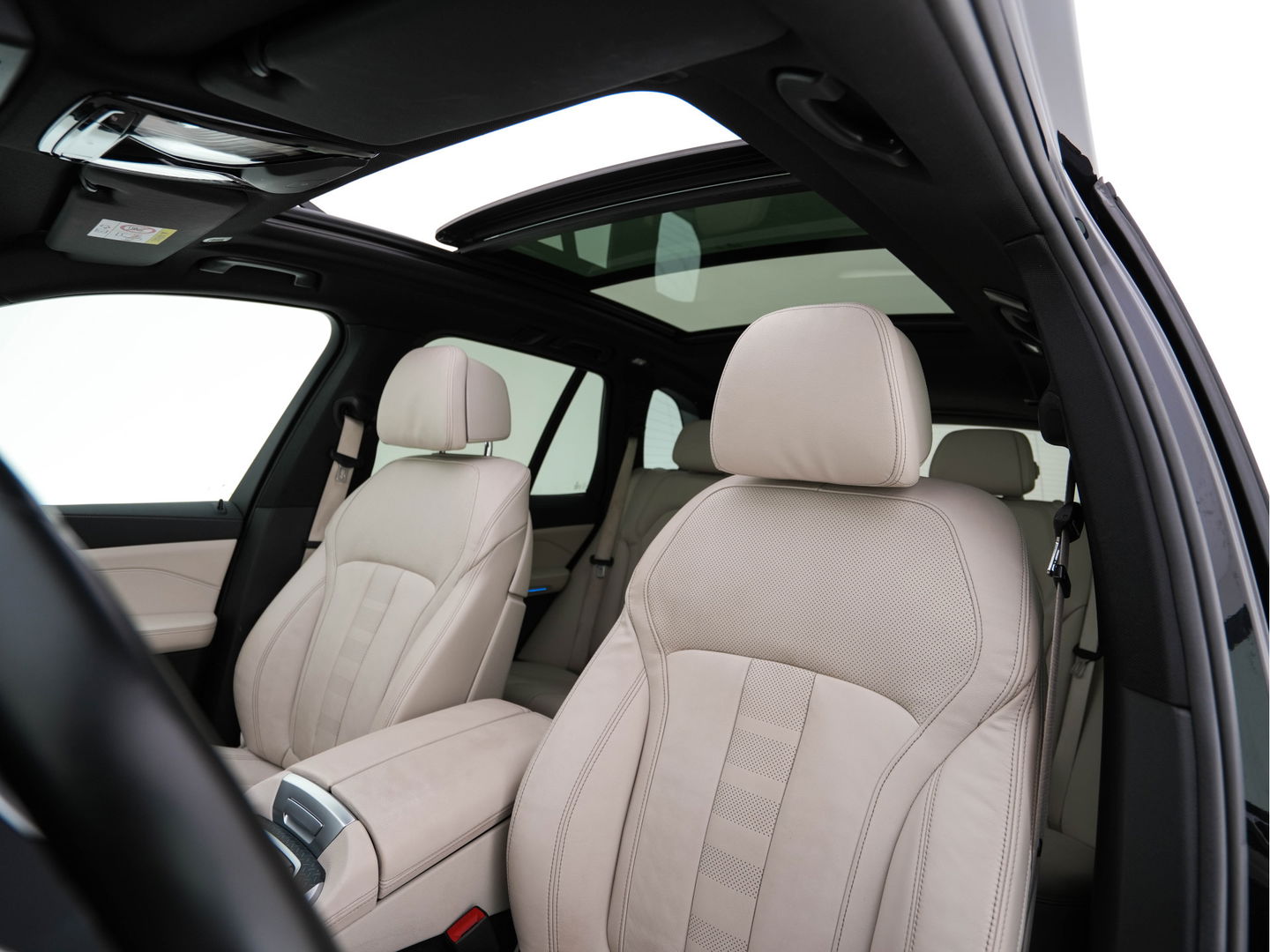 BMW X5 xDrive45e M-Sportpack High Executive (INCL-BTW) Aut. *PANO | LEATHER | HEAD-UP | LASER-LED | SOFTCLOSE | ADAPTIVE-CRUISE | HIFI-SOUND | BLINDSPOT | MEMORY-PACK | TOPVIEW | DIGI-COCKPIT | NAVI-FULLMAP | PRIVACY-GLASS | ...