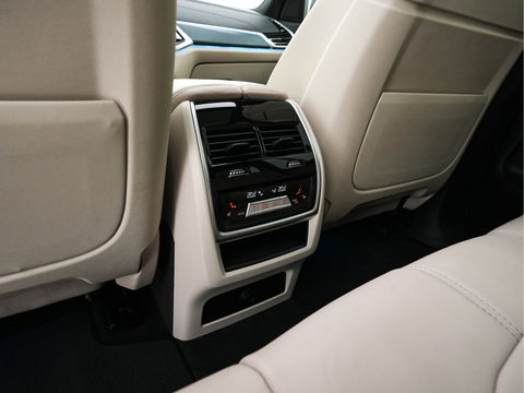 BMW X5 xDrive45e M-Sportpack High Executive (INCL-BTW) Aut. *PANO | LEATHER | HEAD-UP | LASER-LED | SOFTCLOSE | ADAPTIVE-CRUISE | HIFI-SOUND | BLINDSPOT | MEMORY-PACK | TOPVIEW | DIGI-COCKPIT | NAVI-FULLMAP | PRIVACY-GLASS | ...