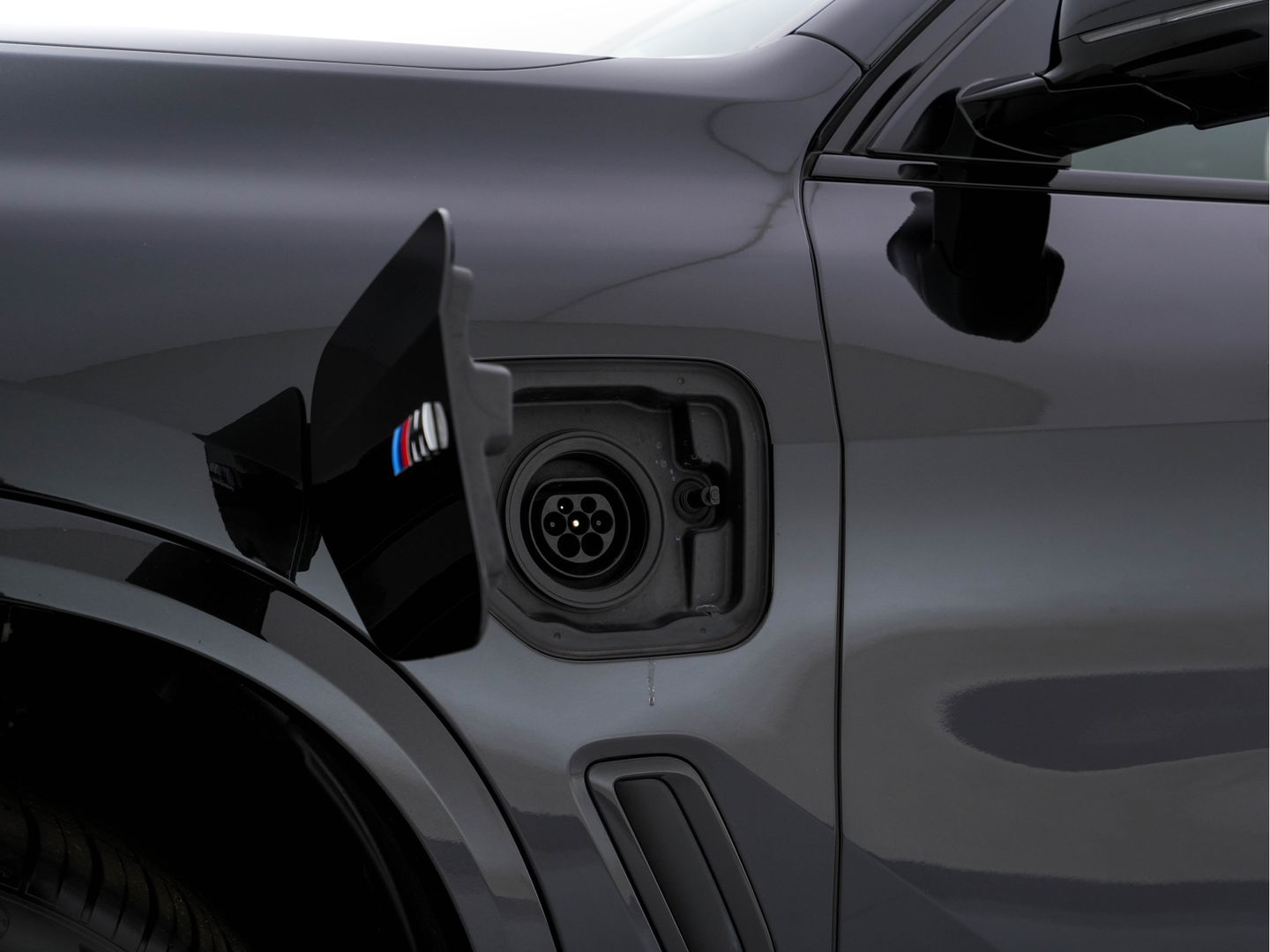 BMW X5 xDrive45e M-Sportpack High Executive (INCL-BTW) Aut. *PANO | LEATHER | HEAD-UP | LASER-LED | SOFTCLOSE | ADAPTIVE-CRUISE | HIFI-SOUND | BLINDSPOT | MEMORY-PACK | TOPVIEW | DIGI-COCKPIT | NAVI-FULLMAP | PRIVACY-GLASS | ...