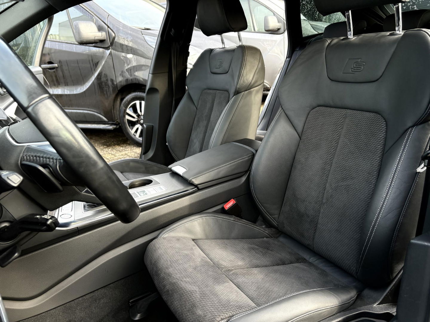 Audi A6 Avant 50 TDI QUATTRO SPORT S LINE | TREKHAAK | MATRIX LED | 360 | STOELVERWARMING