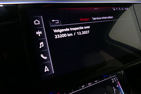 Audi e-tron 55 quattro Business Edition Plus 95 kWh / SOH 89% / Panoramadak / Elektr. verstelbare voorstoelen (links memory) / Luchtvering / Apple Carplay - Android Auto / Ambienteverlichting / Matrix LED koplampen / Stoelverwarming / Achteruitrijcamera / Adaptive Cr