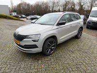 Škoda Karoq - 1.5 TSI SPORT Panoramak Camera Winter Navi ACC