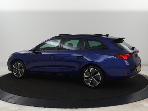 SEAT Leon 1.4 TSI eHybrid PHEV FR | Panoramadak | Stoelverwarming | Leder/Alcantara | Adaptive cruise | Camera | Carplay | Navigatie | Stuurverwarming | Plug In