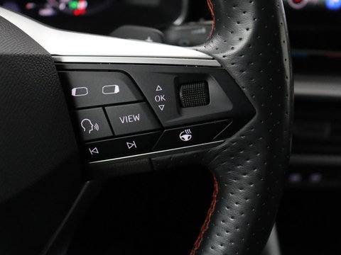 SEAT Leon 1.4 TSI eHybrid PHEV FR | Panoramadak | Stoelverwarming | Leder/Alcantara | Adaptive cruise | Camera | Carplay | Navigatie | Stuurverwarming | Plug In