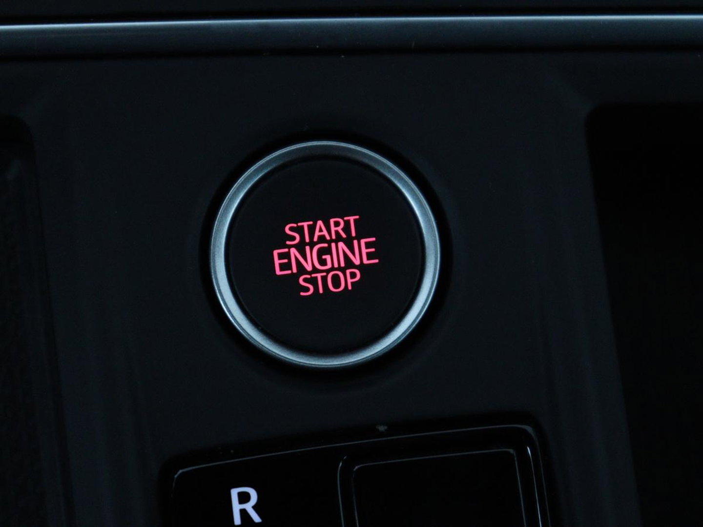 SEAT Leon 1.4 TSI eHybrid PHEV FR | Panoramadak | Stoelverwarming | Leder/Alcantara | Adaptive cruise | Camera | Carplay | Navigatie | Stuurverwarming | Plug In