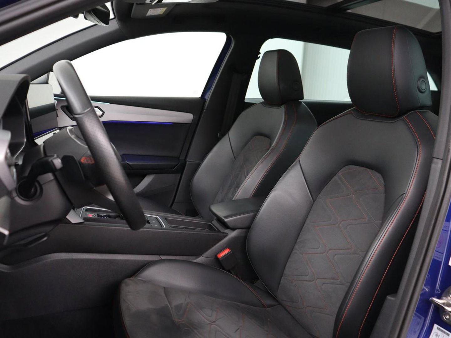 SEAT Leon 1.4 TSI eHybrid PHEV FR | Panoramadak | Stoelverwarming | Leder/Alcantara | Adaptive cruise | Camera | Carplay | Navigatie | Stuurverwarming | Plug In