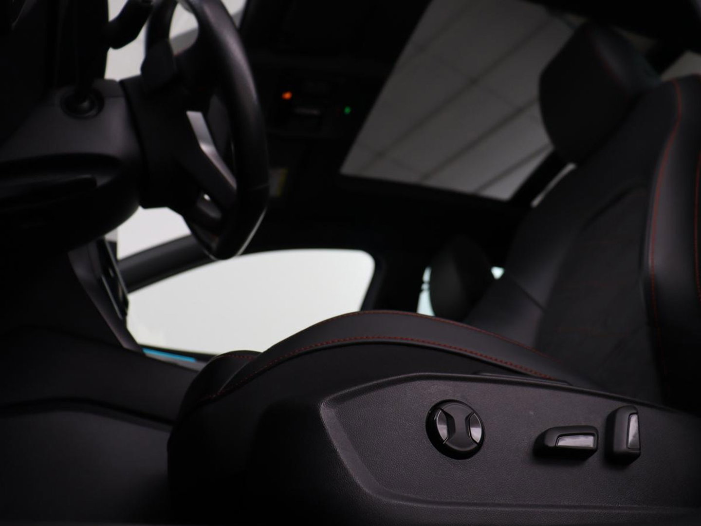 SEAT Leon 1.4 TSI eHybrid PHEV FR | Panoramadak | Stoelverwarming | Leder/Alcantara | Adaptive cruise | Camera | Carplay | Navigatie | Stuurverwarming | Plug In