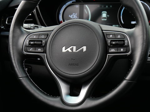 Kia e-Niro 64kWh/ 3-FASE/ SOH 100%/ DYNAMICPLUSLINE/ SCHUIFDAK