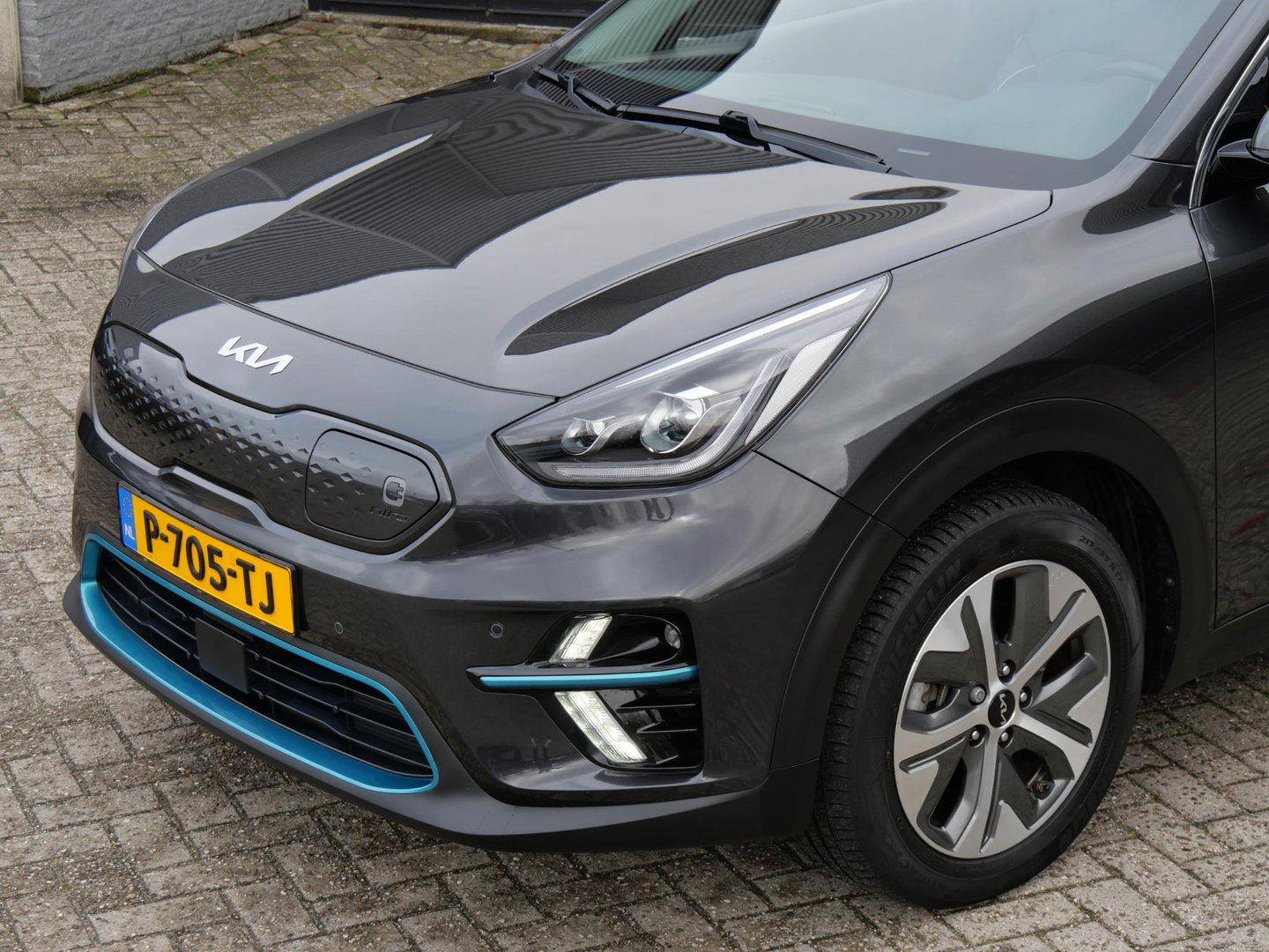 Kia e-Niro 64kWh/ 3-FASE/ SOH 100%/ DYNAMICPLUSLINE/ SCHUIFDAK
