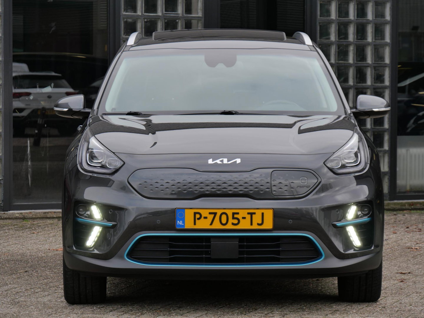 Kia e-Niro 64kWh/ 3-FASE/ SOH 100%/ DYNAMICPLUSLINE/ SCHUIFDAK