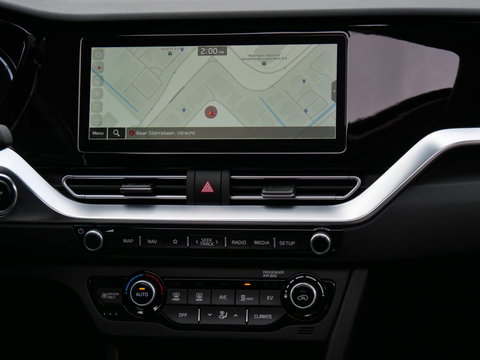 Kia e-Niro 64kWh/ 3-FASE/ SOH 100%/ DYNAMICPLUSLINE/ SCHUIFDAK