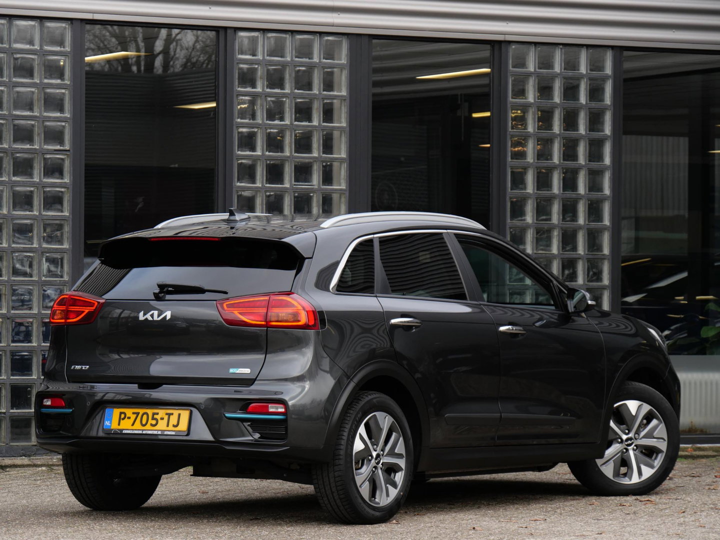 Kia e-Niro 64kWh/ 3-FASE/ SOH 100%/ DYNAMICPLUSLINE/ SCHUIFDAK