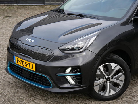Kia e-Niro 64kWh/ 3-FASE/ SOH 100%/ DYNAMICPLUSLINE/ SCHUIFDAK