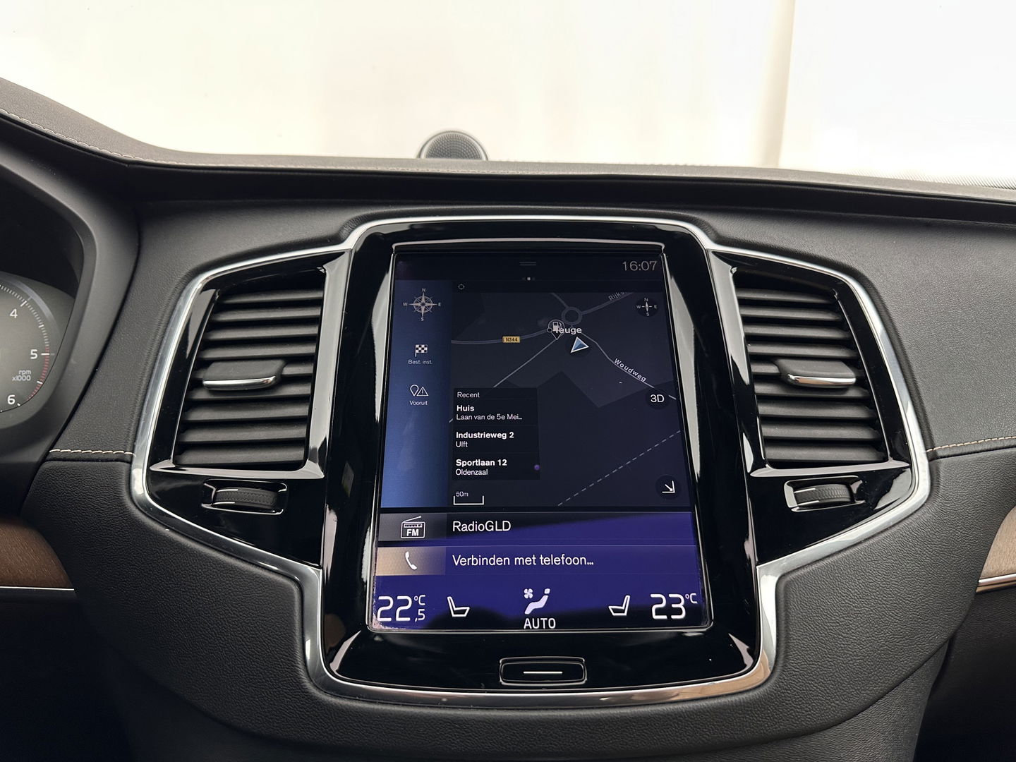 Volvo XC90 2.0 D4 Inscription AWD [7-Pers ] (INCL-BTW) Aut.*PANO | LEATHER | FULL-LED | MEMORY-PACK | DIGI-COCKPIT | BOWERS&WILKINS | CAMERA | HEATED-COMFORTSEATS | LANE-ASSIST | CARPLAY | ECC | HEAD-UP | PDC | CRUISE | TOWBAR | 20"ALU