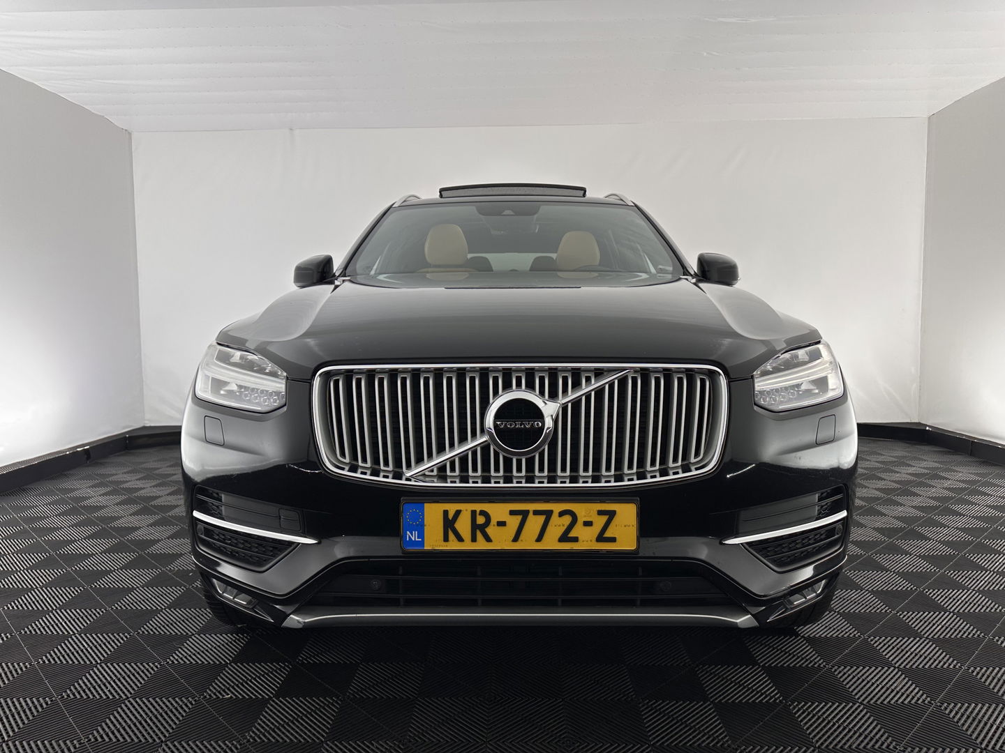 Volvo XC90 2.0 D4 Inscription AWD [7-Pers ] (INCL-BTW) Aut.*PANO | LEATHER | FULL-LED | MEMORY-PACK | DIGI-COCKPIT | BOWERS&WILKINS | CAMERA | HEATED-COMFORTSEATS | LANE-ASSIST | CARPLAY | ECC | HEAD-UP | PDC | CRUISE | TOWBAR | 20"ALU