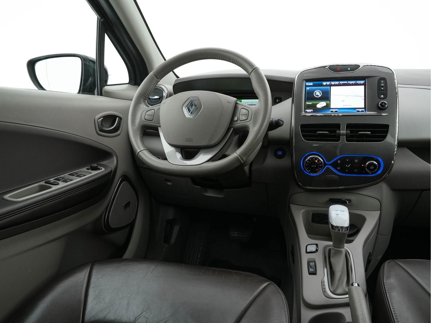 Renault ZOE (inclusive-battery) Q90 Bose 41 kWh Quickcharge Edition One (3-Fase-43 kW) {SOH-92%} Aut.*LEATHER | FULL-LED | DIGI-COCKPIT | HEATED-COMFORTSEATS | BOSE-PREMIUM-AUDIO | CAMERA | R-LINK | PDC | PRIVACY-GLASS |  17"ALU*