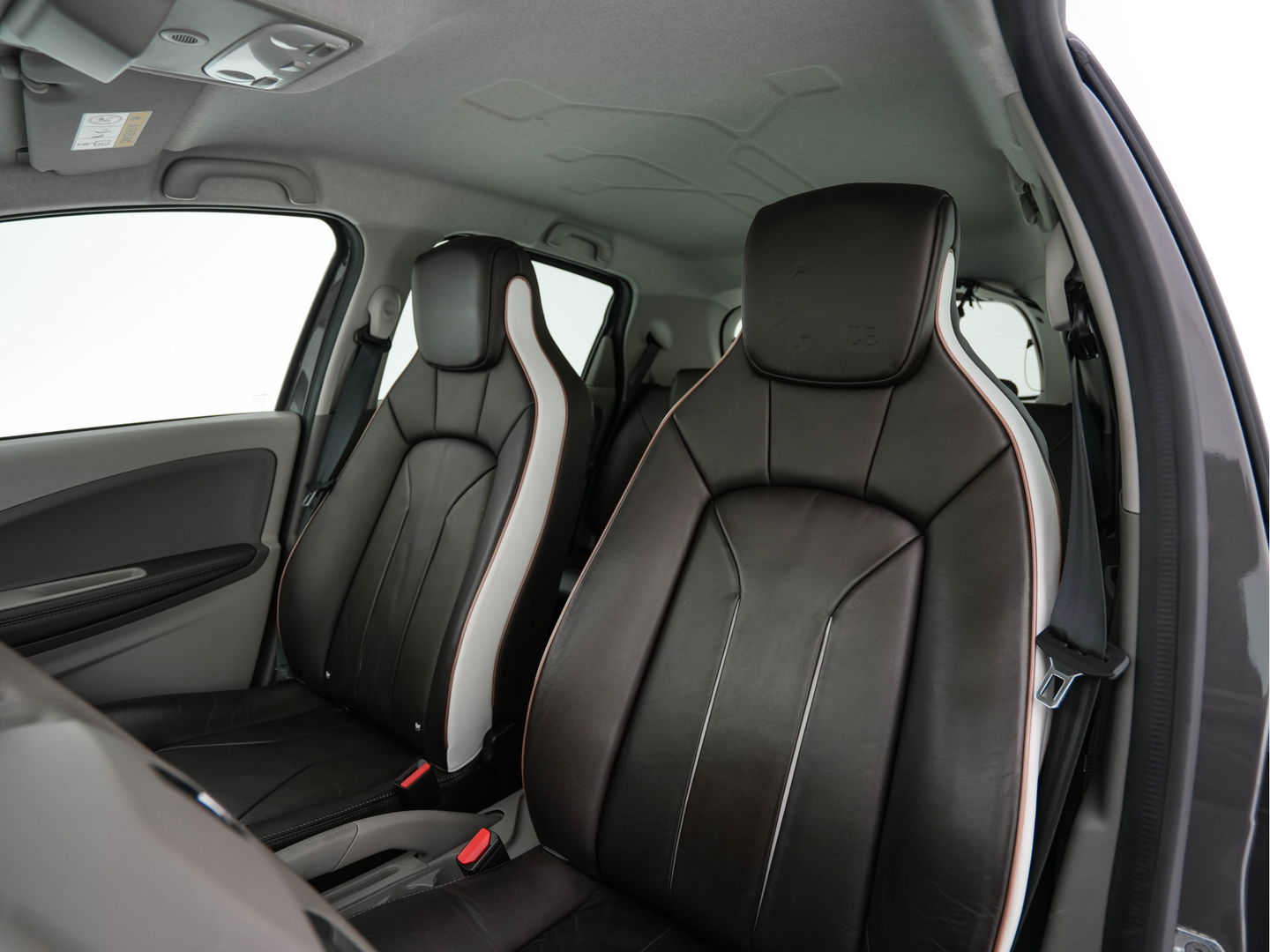 Renault ZOE (inclusive-battery) Q90 Bose 41 kWh Quickcharge Edition One (3-Fase-43 kW) {SOH-92%} Aut.*LEATHER | FULL-LED | DIGI-COCKPIT | HEATED-COMFORTSEATS | BOSE-PREMIUM-AUDIO | CAMERA | R-LINK | PDC | PRIVACY-GLASS |  17"ALU*