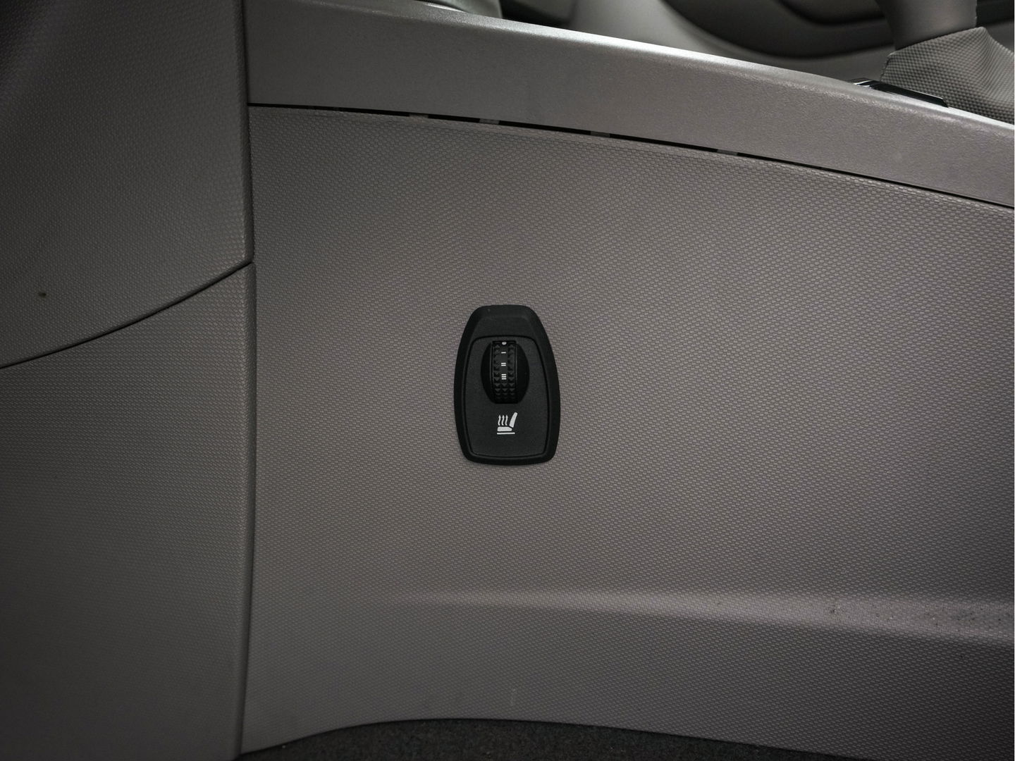 Renault ZOE (inclusive-battery) Q90 Bose 41 kWh Quickcharge Edition One (3-Fase-43 kW) {SOH-92%} Aut.*LEATHER | FULL-LED | DIGI-COCKPIT | HEATED-COMFORTSEATS | BOSE-PREMIUM-AUDIO | CAMERA | R-LINK | PDC | PRIVACY-GLASS |  17"ALU*