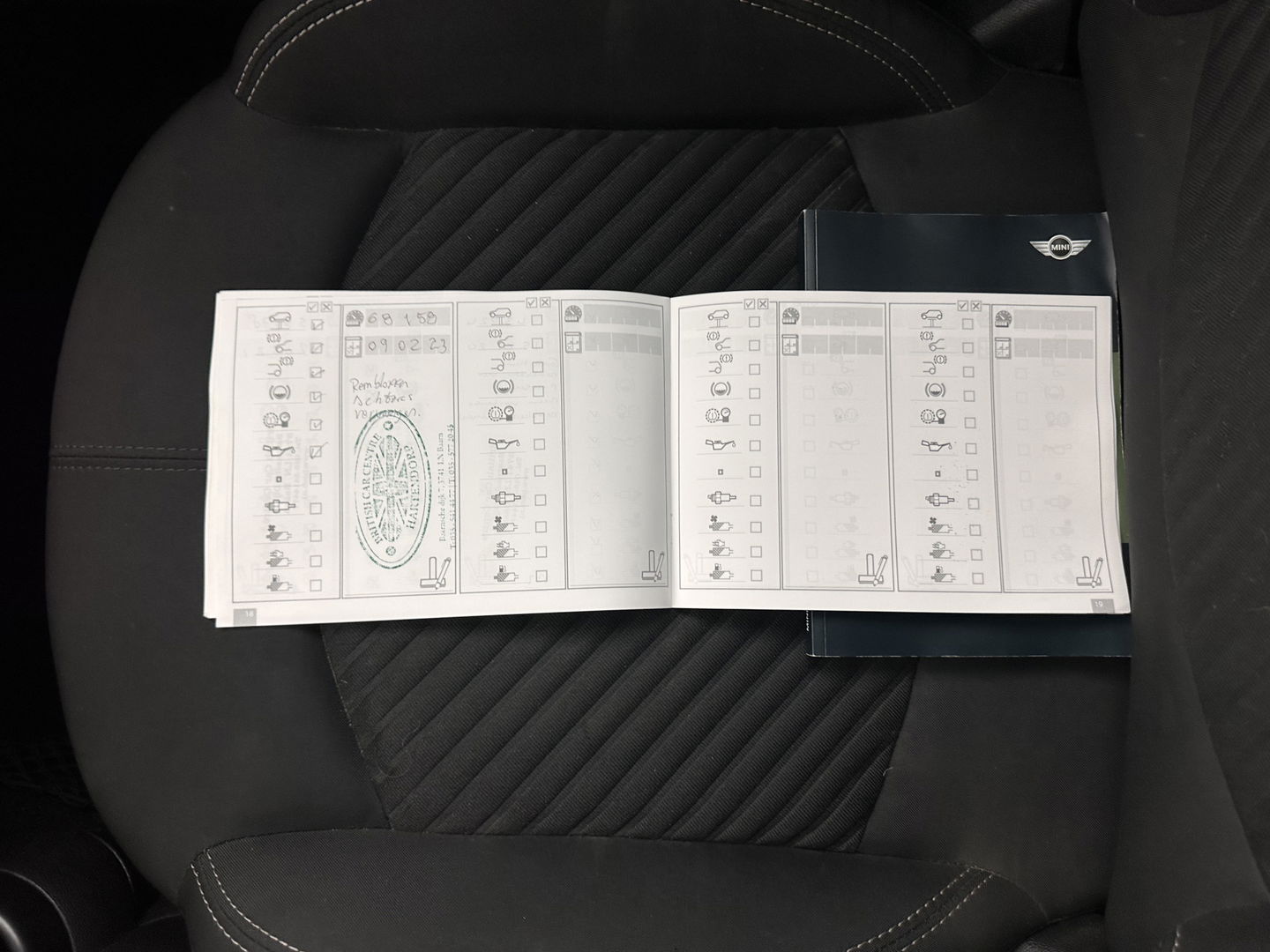 MINI Countryman 2.0 John Cooper Works-Pack SD ALL4 Pepper Aut. *XENON | HARMAN/KARDON | SPORTSEATS | NAVI-FULLMAP | SHIFTPADDLES | ECC | PDC | CRUISE | TOWBAR | 18''ALU*